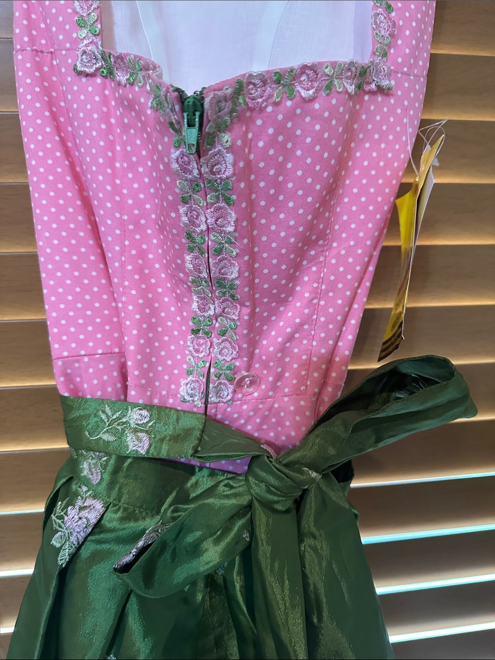 NWT pink polka dot midi dirndl with embroidered green taffeta apron. - Picture 7 of 10